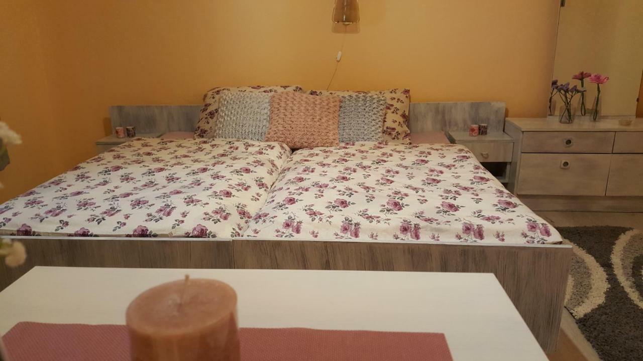 Apartment Kristina Vlašići Bagian luar foto