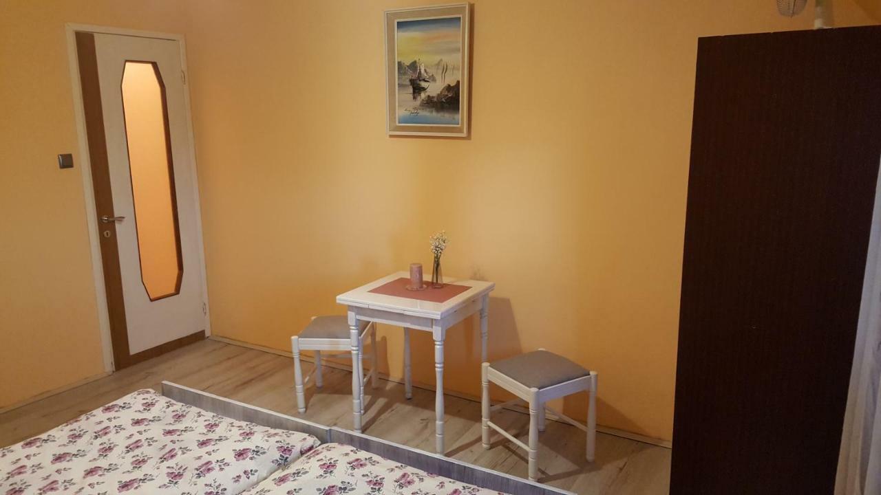 Apartment Kristina Vlašići Bagian luar foto