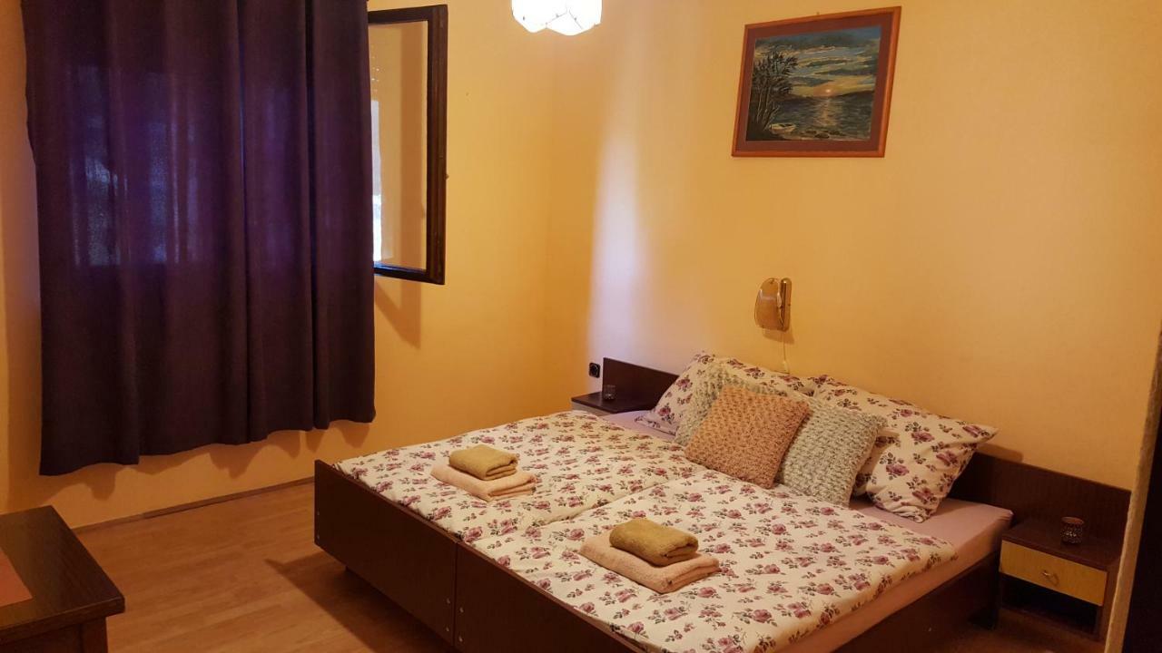 Apartment Kristina Vlašići Bagian luar foto