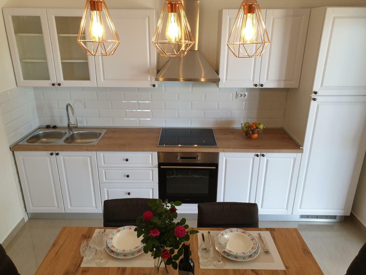 Apartment Kristina Vlašići Bagian luar foto