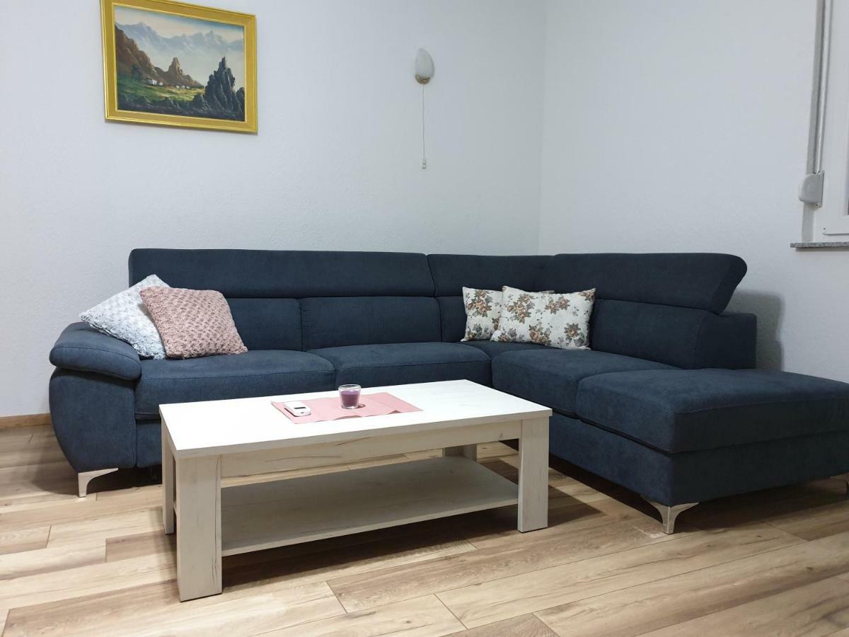 Apartment Kristina Vlašići Bagian luar foto