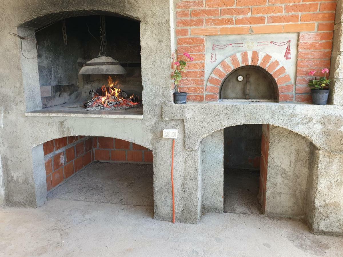 Apartment Kristina Vlašići Bagian luar foto