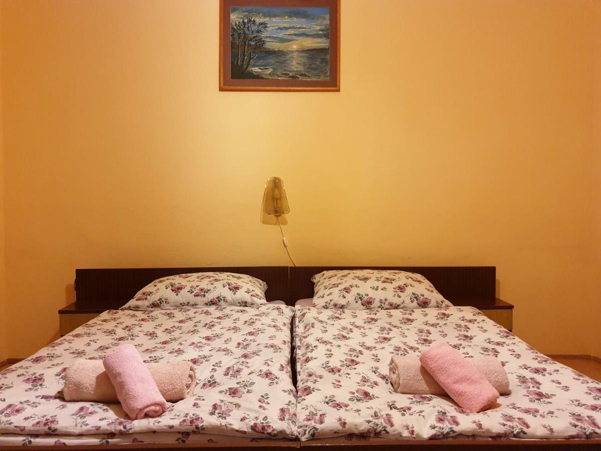 Apartment Kristina Vlašići Bagian luar foto