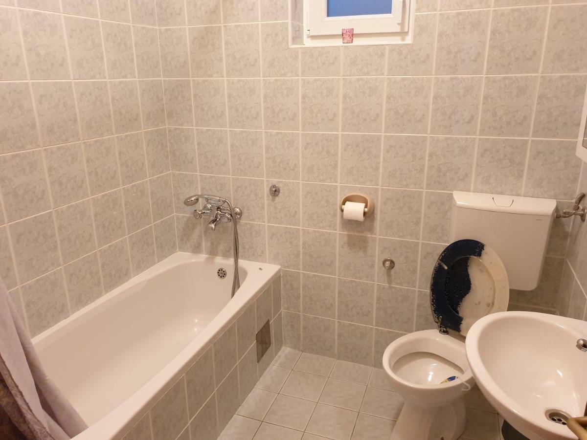 Apartment Kristina Vlašići Bagian luar foto